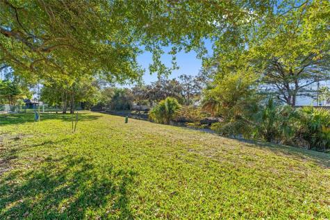 1335 NW 94th Way Coral Springs FL 33071