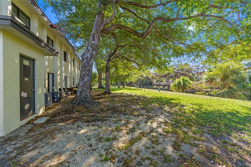 1335 NW 94th Way Coral Springs FL 33071