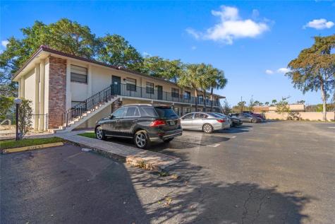 1335 NW 94th Way Coral Springs FL 33071