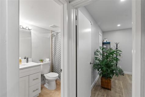 1335 NW 94th Way Coral Springs FL 33071