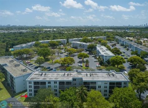 113 Royal Park Oakland Park FL 33309