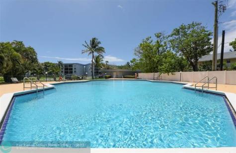 113 Royal Park Oakland Park FL 33309