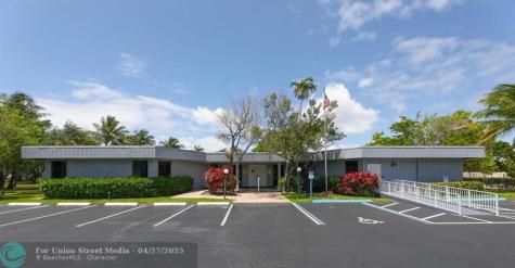 113 Royal Park Oakland Park FL 33309