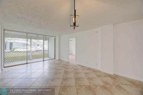 113 Royal Park Oakland Park FL 33309