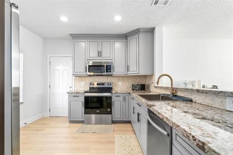 9500 Stanley Lane Tamarac FL 33321