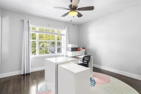 9500 Stanley Lane Tamarac FL 33321