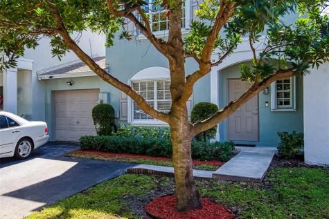 9500 Stanley Lane Tamarac FL 33321