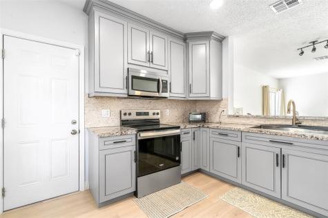 9500 Stanley Lane Tamarac FL 33321