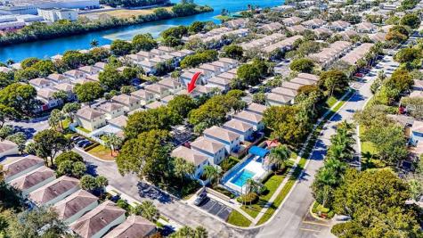9500 Stanley Lane Tamarac FL 33321