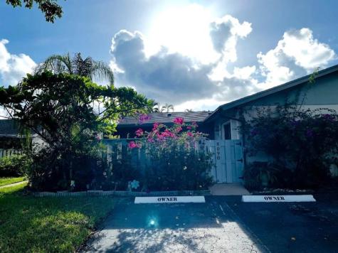 8090 Ambach Way Hypoluxo FL 33462