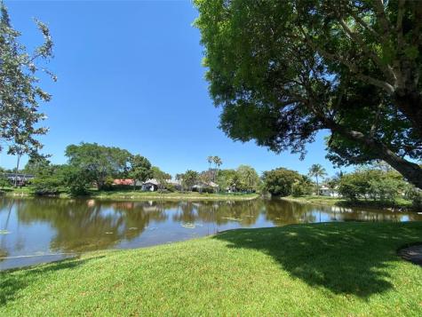 11453 NW 39th Court Coral Springs FL 33065