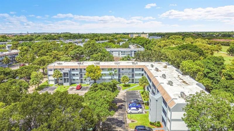 8351 Sands Point Boulevard Tamarac FL 33321