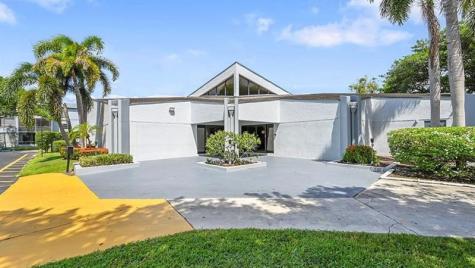 8351 Sands Point Boulevard Tamarac FL 33321