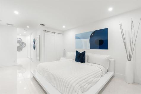 6395 Bay Club Drive Fort Lauderdale FL 33308