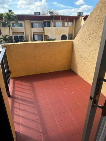 13725 SW 84th Street Miami FL 33183