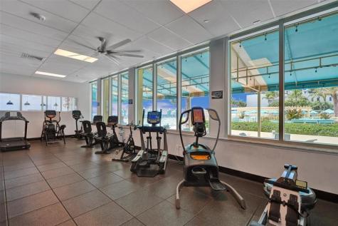 2501 S Ocean Drive Hollywood FL 33019