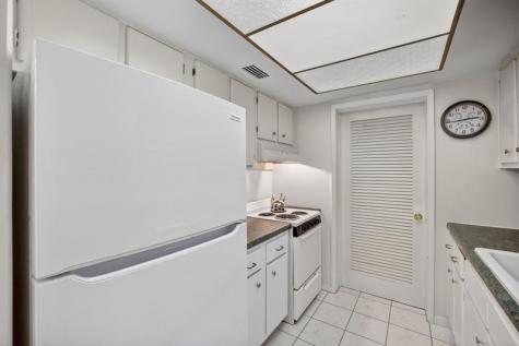 2755 NE 28th Avenue Lighthouse Point FL 33064