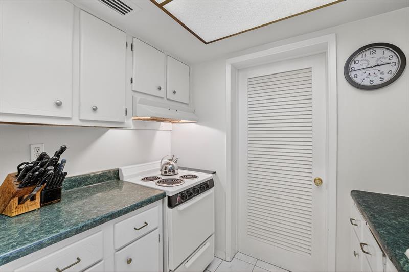 2755 NE 28th Avenue Lighthouse Point FL 33064