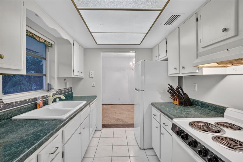 2755 NE 28th Avenue Lighthouse Point FL 33064