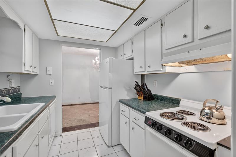 2755 NE 28th Avenue Lighthouse Point FL 33064