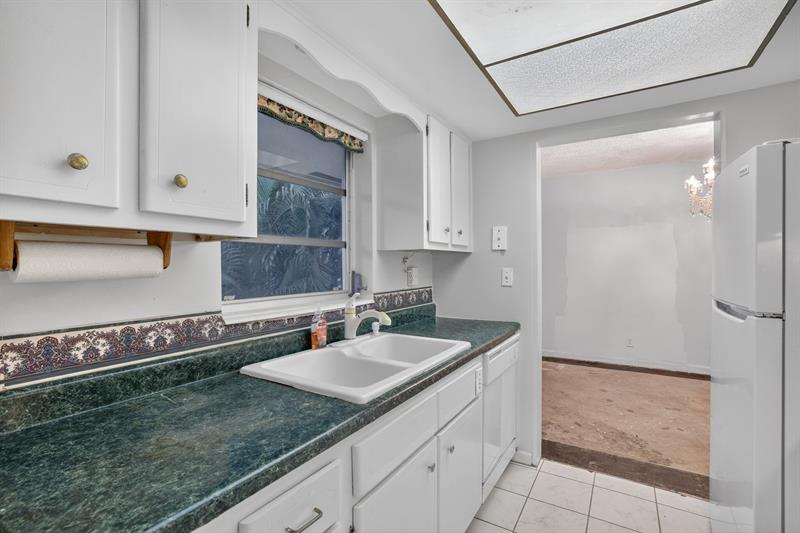 2755 NE 28th Avenue Lighthouse Point FL 33064