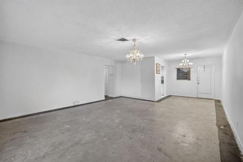 2755 NE 28th Avenue Lighthouse Point FL 33064