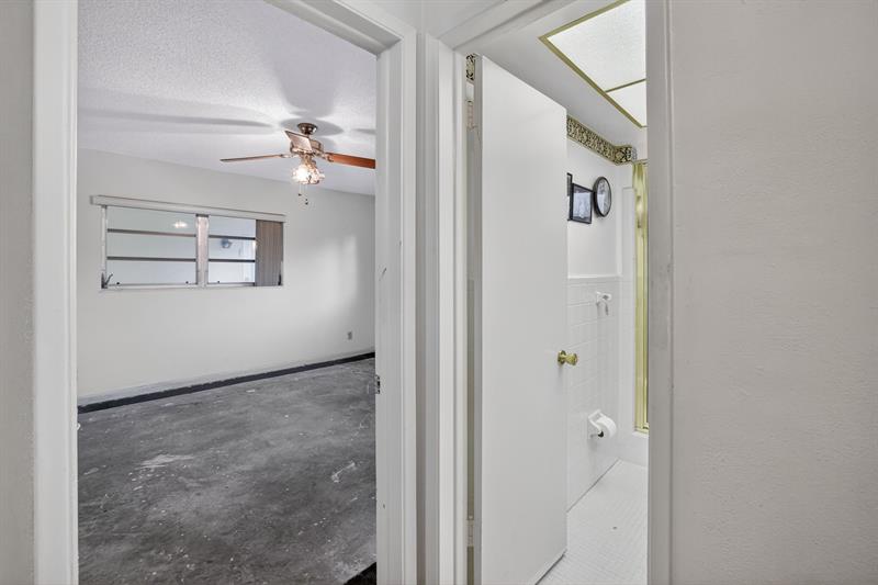 2755 NE 28th Avenue Lighthouse Point FL 33064