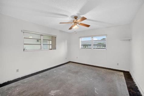 2755 NE 28th Avenue Lighthouse Point FL 33064