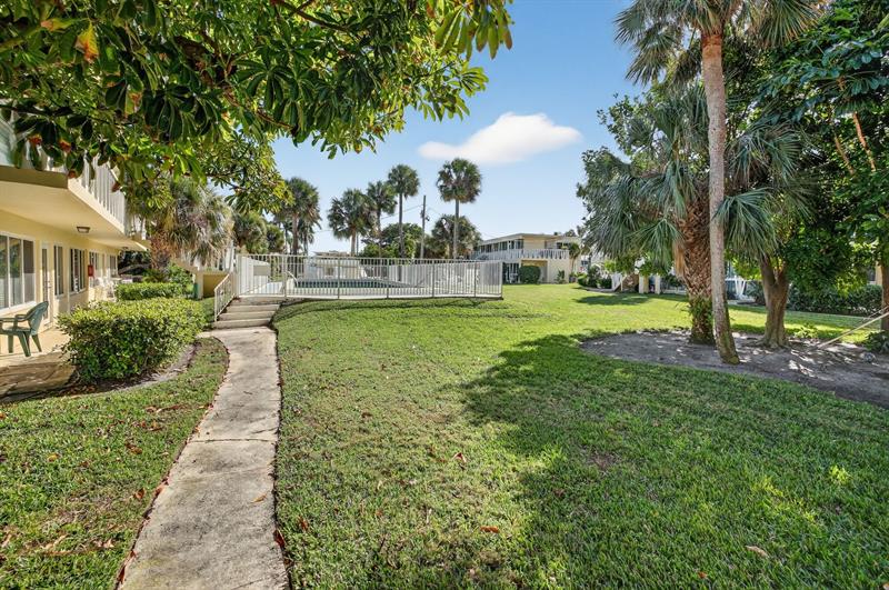 2755 NE 28th Avenue Lighthouse Point FL 33064