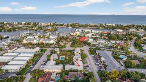 2755 NE 28th Avenue Lighthouse Point FL 33064