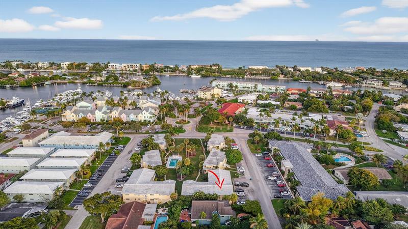 2755 NE 28th Avenue Lighthouse Point FL 33064