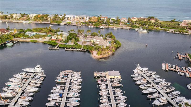 2755 NE 28th Avenue Lighthouse Point FL 33064