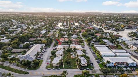 2755 NE 28th Avenue Lighthouse Point FL 33064