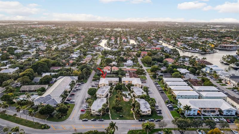 2755 NE 28th Avenue Lighthouse Point FL 33064