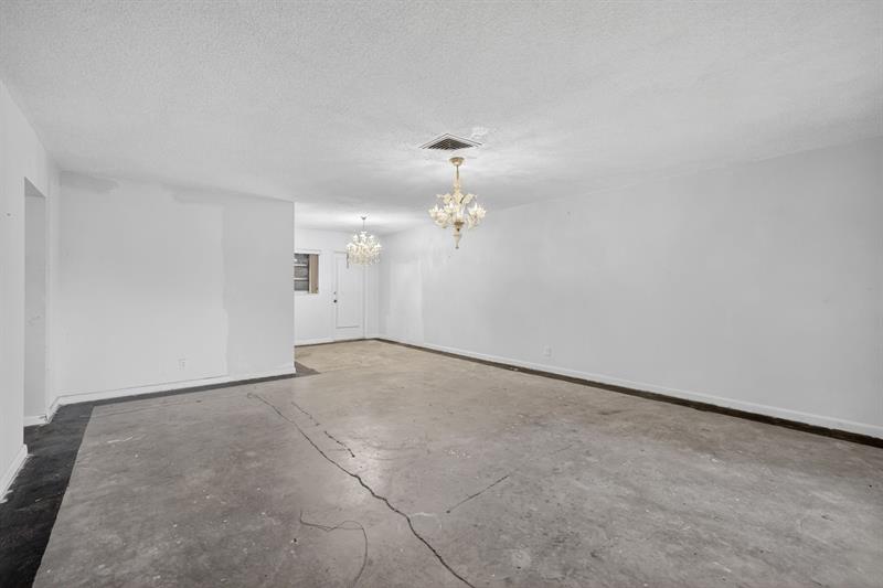 2755 NE 28th Avenue Lighthouse Point FL 33064