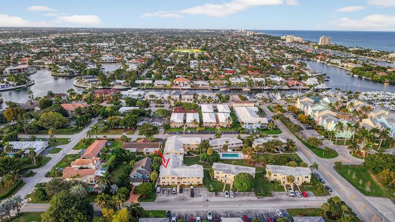 2755 NE 28th Avenue Lighthouse Point FL 33064