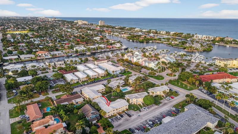 2755 NE 28th Avenue Lighthouse Point FL 33064