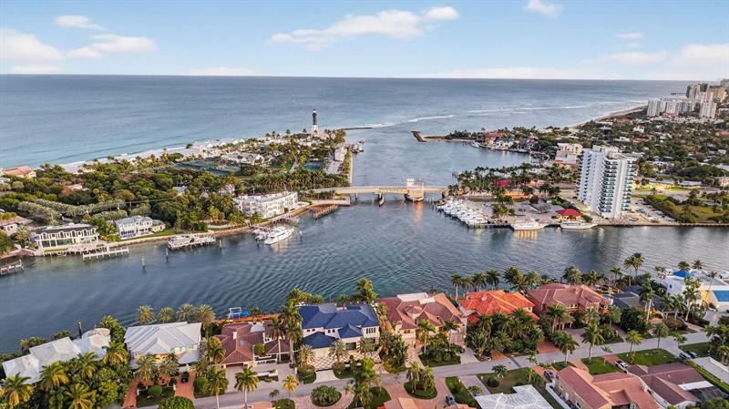 2755 NE 28th Avenue Lighthouse Point FL 33064