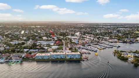 2755 NE 28th Avenue Lighthouse Point FL 33064
