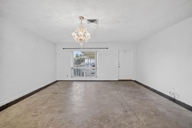 2755 NE 28th Avenue Lighthouse Point FL 33064