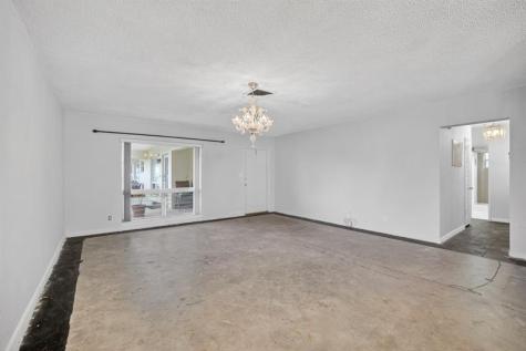 2755 NE 28th Avenue Lighthouse Point FL 33064