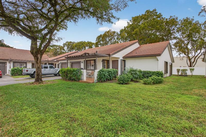 7157 Wisteria Way Tamarac FL 33321
