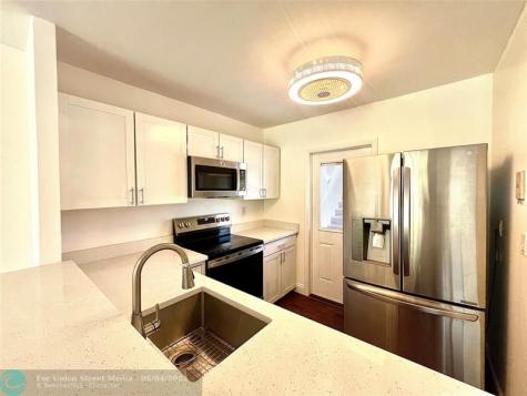 5001 W Oakland Park Boulevard Lauderdale Lakes FL 33313