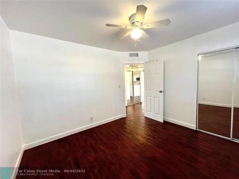 5001 W Oakland Park Boulevard Lauderdale Lakes FL 33313
