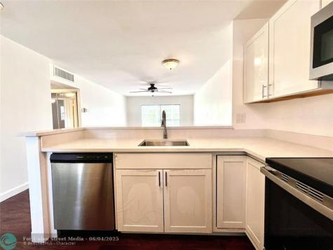 5001 W Oakland Park Boulevard Lauderdale Lakes FL 33313