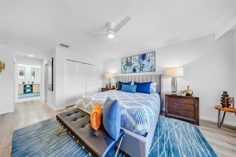 3651 Oaks Clubhouse Drive Pompano Beach FL 33069