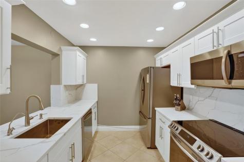 2124 NE 9th Avenue Wilton Manors FL 33305