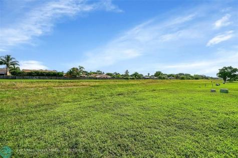 9121 Sunrise Lakes Boulevard Sunrise FL 33322