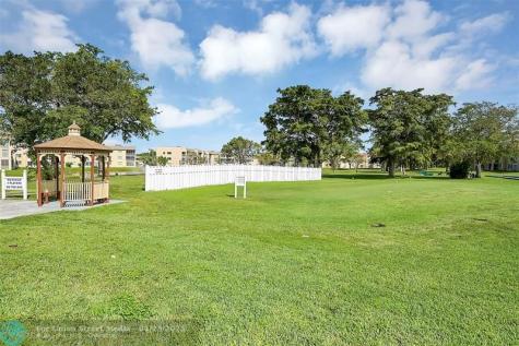 9121 Sunrise Lakes Boulevard Sunrise FL 33322