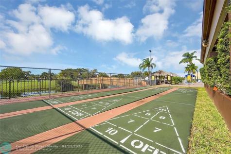 9121 Sunrise Lakes Boulevard Sunrise FL 33322
